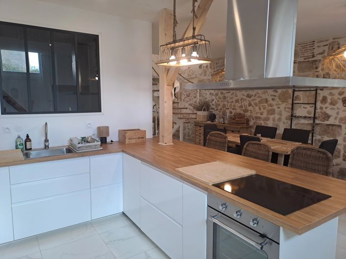 Image No.3-4 Bed House for sale