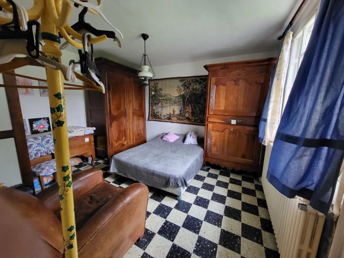 Image No.5-4 Bed House for sale