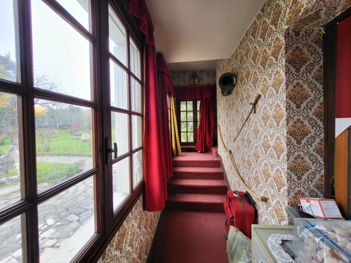 Image No.9-4 Bed House for sale