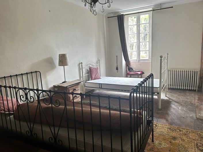 Image No.9-5 Bed House for sale