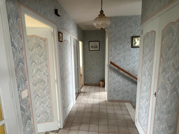 Image No.8-3 Bed House for sale