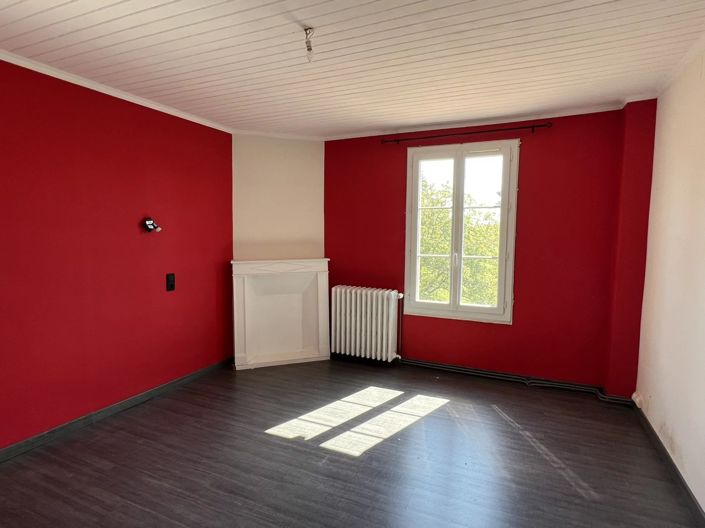 Image No.8-6 Bed House for sale