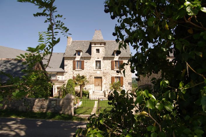 Image No.1-5 Bed House for sale