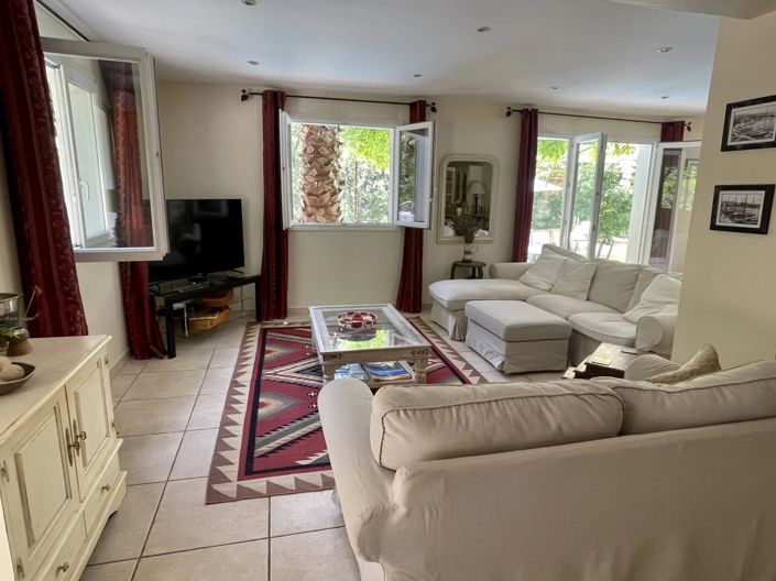 Image No.14-4 Bed House for sale