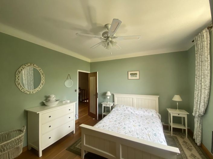 Image No.8-4 Bed House for sale