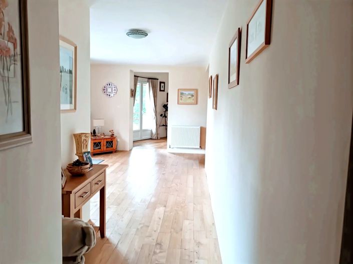 Image No.11-4 Bed House for sale