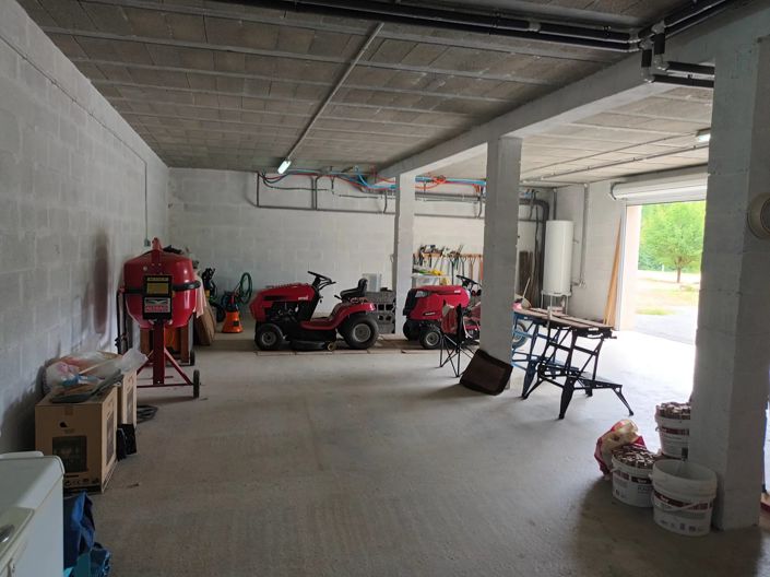 Image No.15-4 Bed House for sale