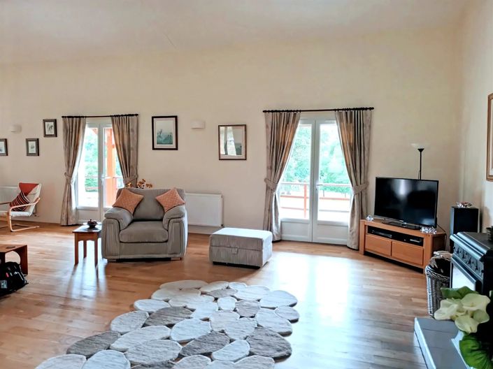 Image No.3-4 Bed House for sale