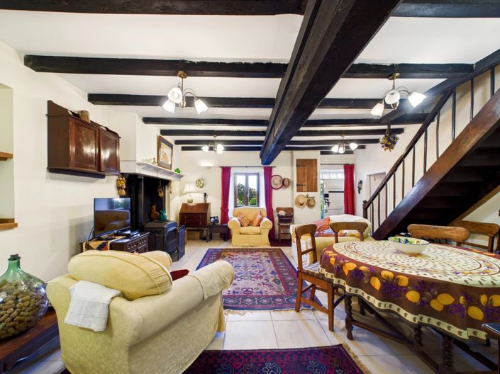 Image No.2-3 Bed House for sale