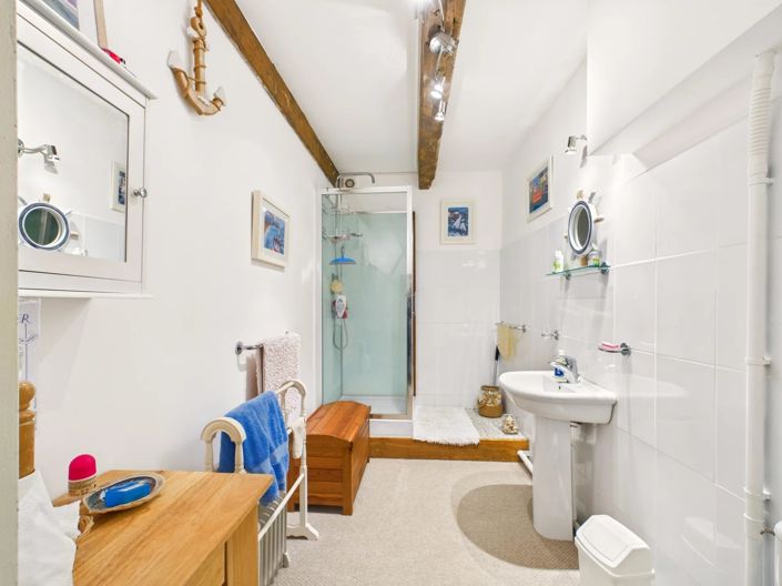 Image No.9-3 Bed House for sale