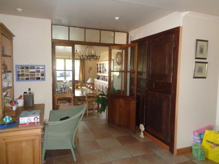 Image No.10-7 Bed House for sale