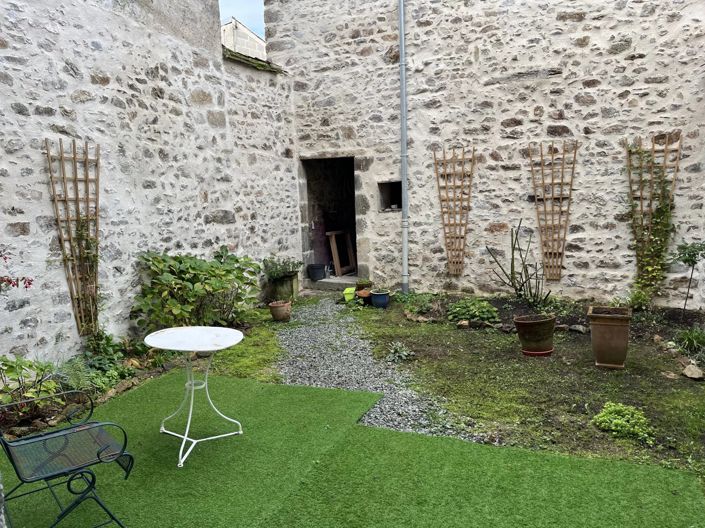 Image No.2-5 Bed House for sale