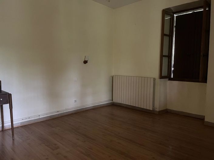 Image No.5-1 Bed Farmhouse for sale