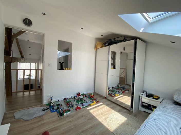 Image No.10-3 Bed House for sale