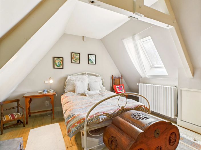 Image No.12-4 Bed House for sale