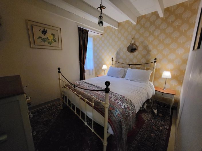 Image No.9-5 Bed House for sale