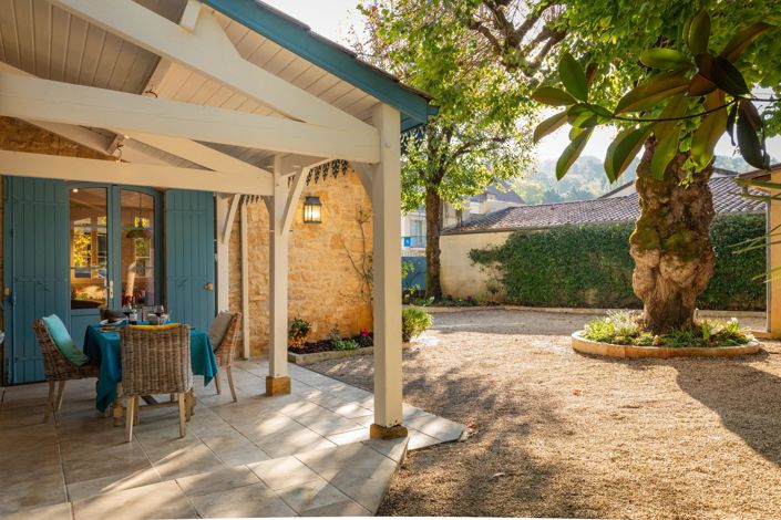 Image No.2-5 Bed House for sale