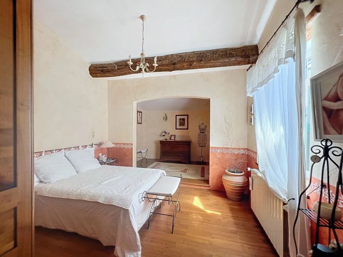 Image No.14-5 Bed House for sale