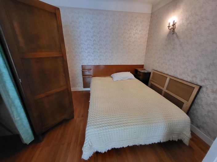 Image No.12-7 Bed House for sale