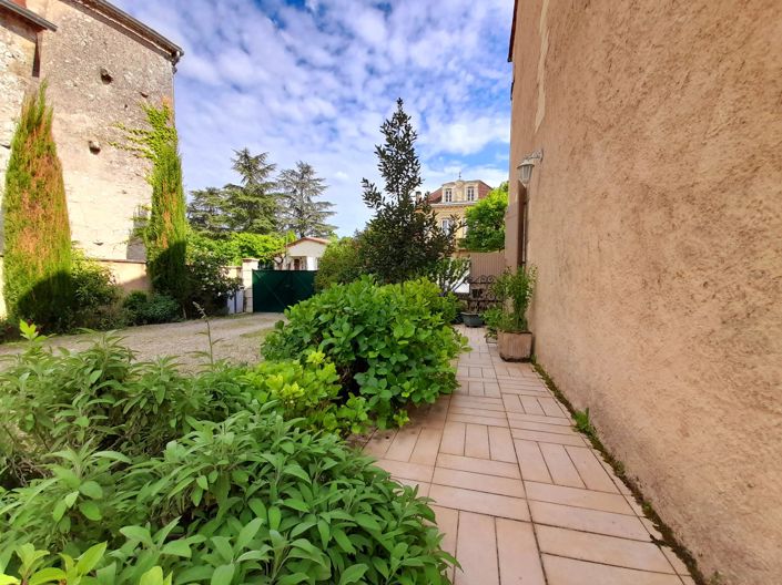 Image No.12-4 Bed Village House for sale