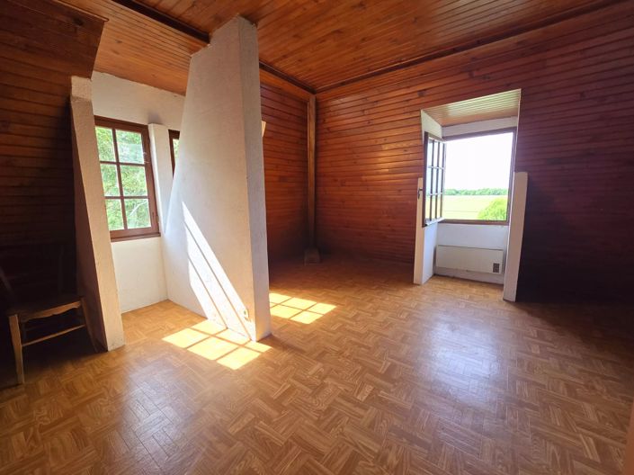 Image No.12-4 Bed House for sale