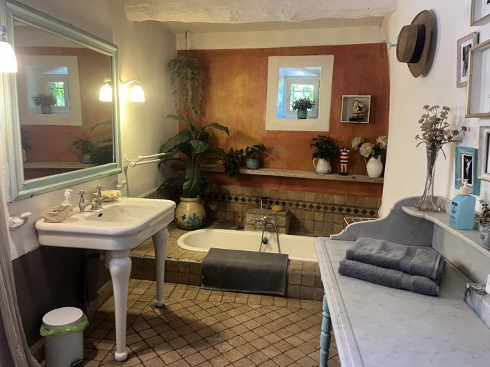 Image No.8-3 Bed Village House for sale