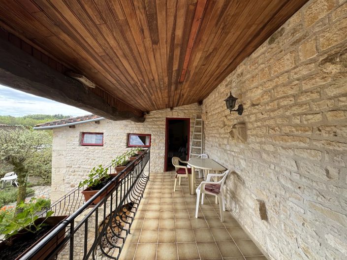 Image No.11-3 Bed House for sale