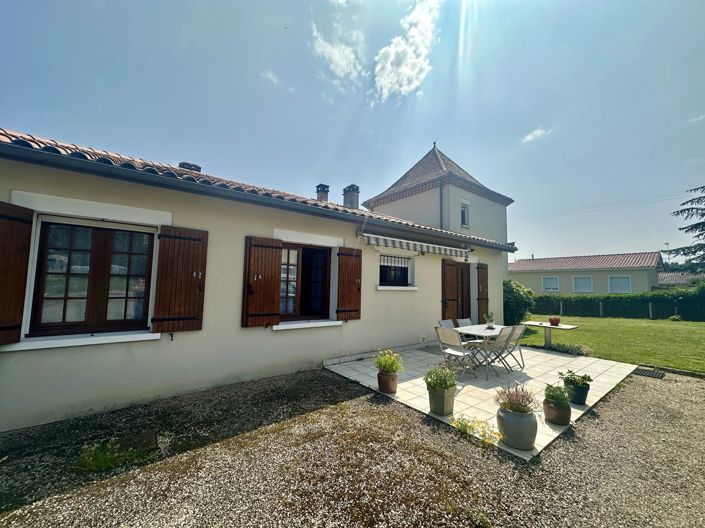 Image No.9-4 Bed House for sale