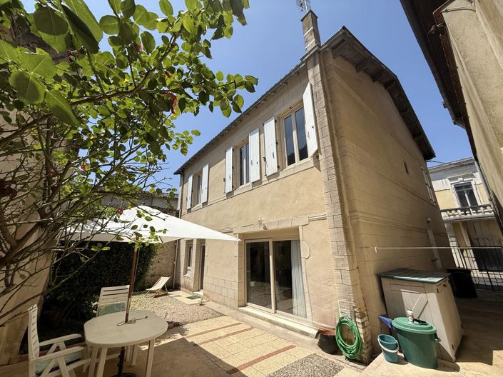 Image No.1-4 Bed House for sale