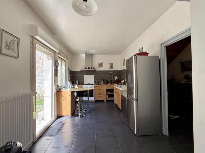 Image No.12-4 Bed House for sale