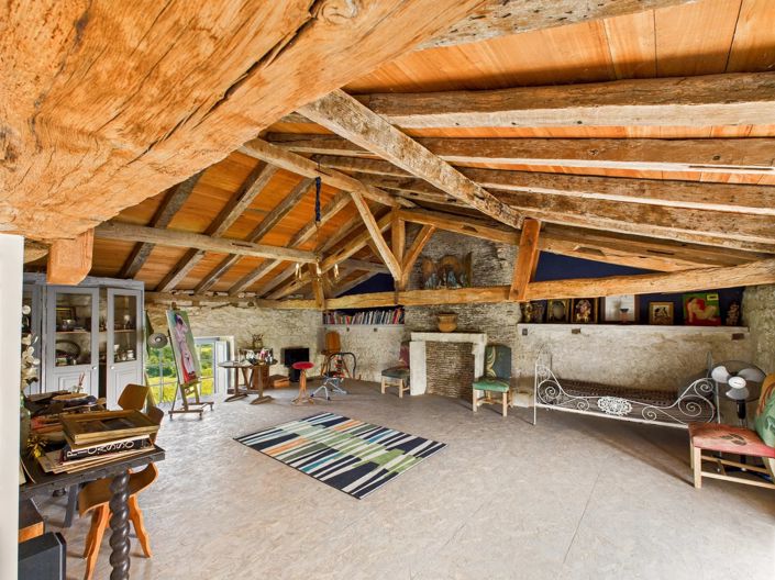 Image No.10-4 Bed House for sale