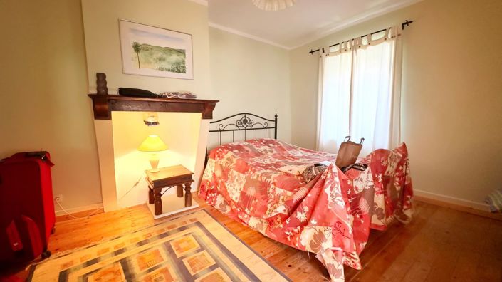 Image No.7-4 Bed Village House for sale