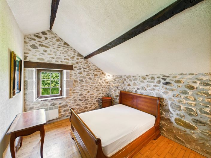 Image No.14-6 Bed House for sale