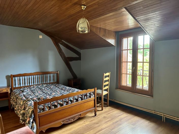 Image No.12-5 Bed House for sale