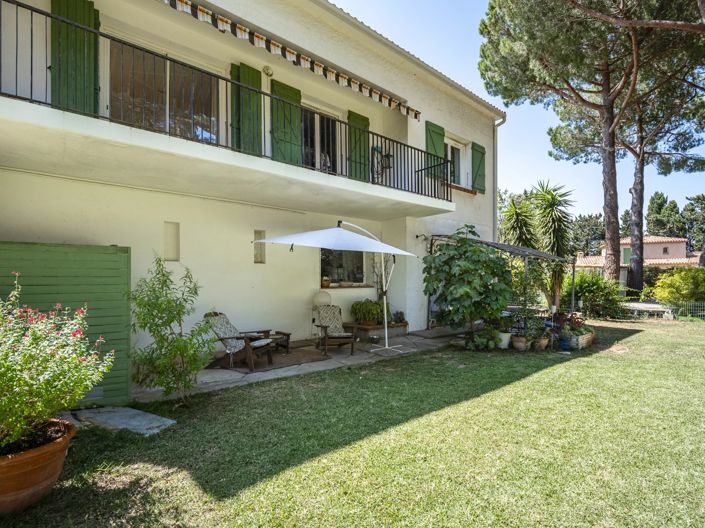 Image No.10-4 Bed House for sale