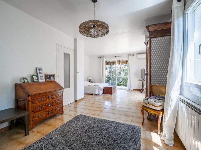 Image No.13-4 Bed House for sale