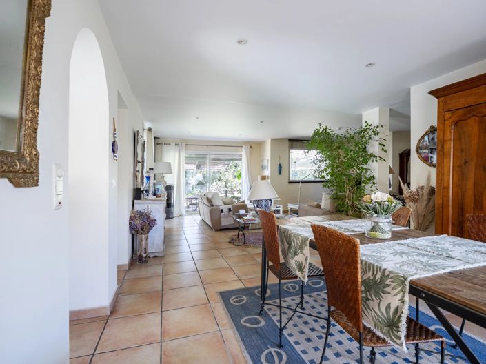 Image No.7-4 Bed House for sale