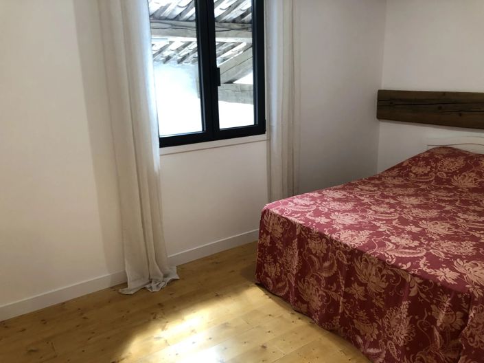 Image No.9-3 Bed House for sale