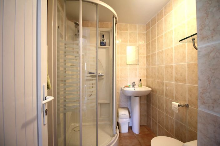 Image No.8-3 Bed House for sale