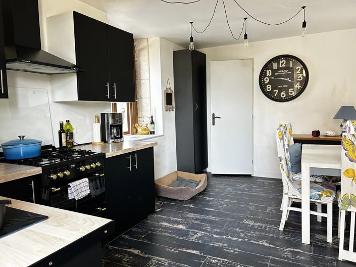 Image No.13-4 Bed Village House for sale