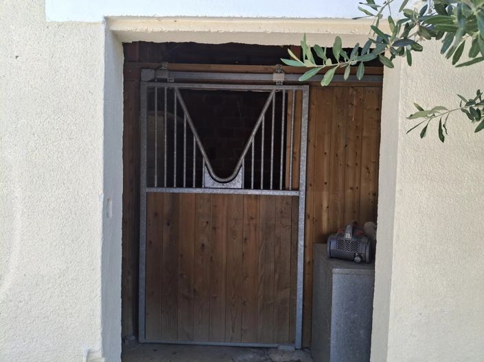 Image No.9-2 Bed House for sale