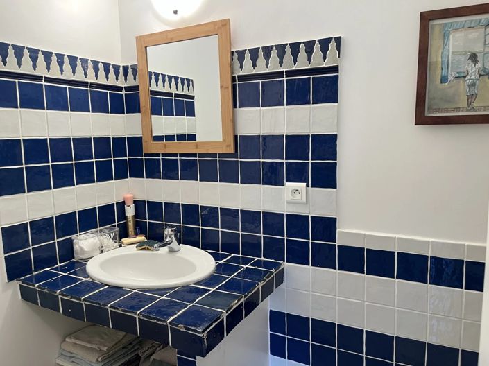 Image No.12-4 Bed House for sale