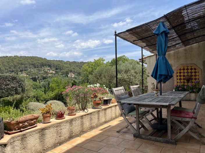 Image No.2-4 Bed House for sale