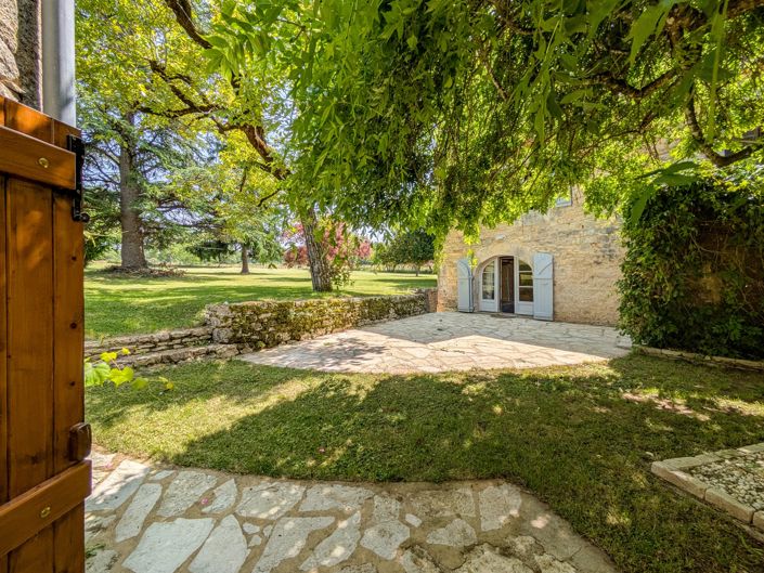 Image No.11-3 Bed House for sale