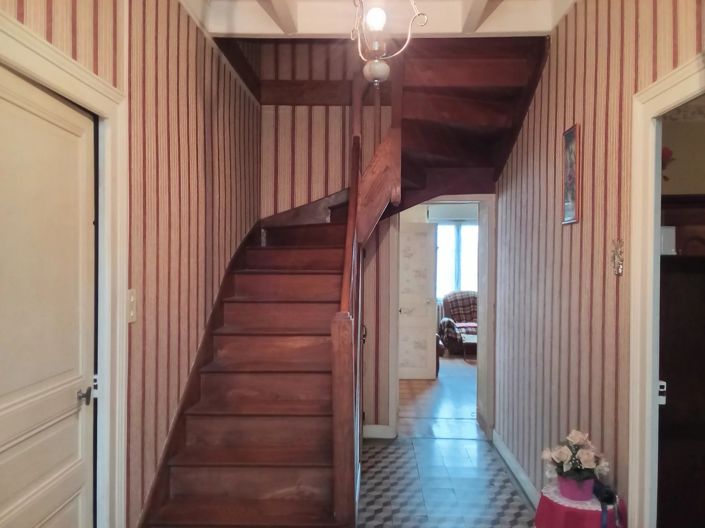 Image No.6-3 Bed House for sale