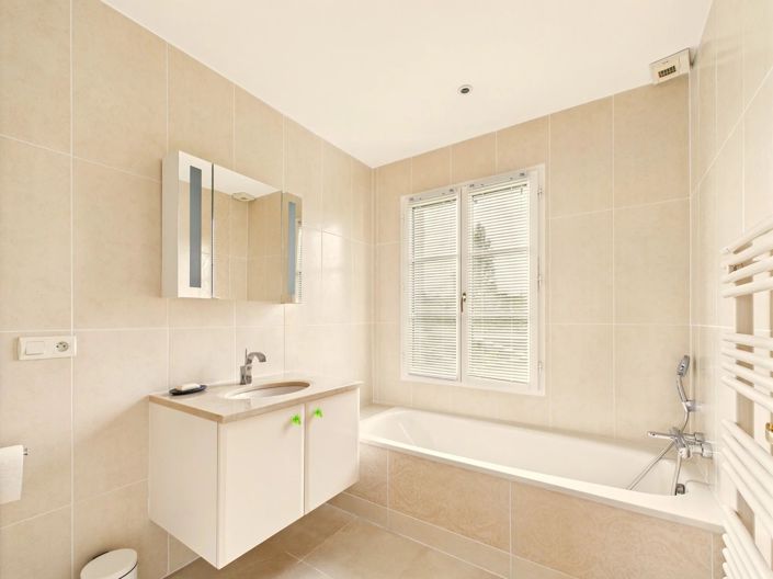 Image No.13-4 Bed House for sale