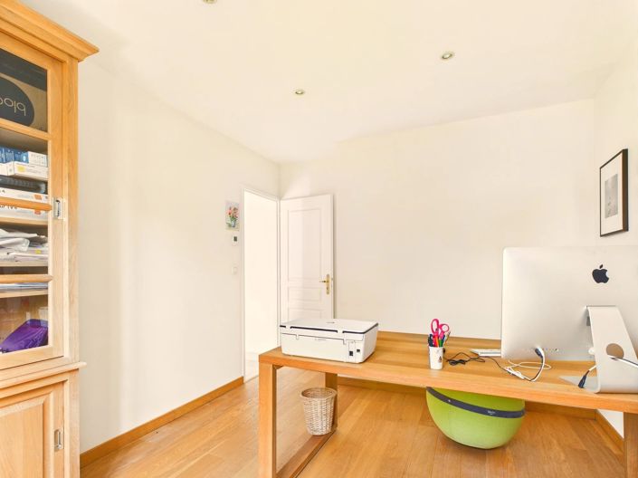 Image No.6-4 Bed House for sale