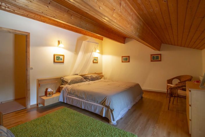 Image No.9-3 Bed House for sale