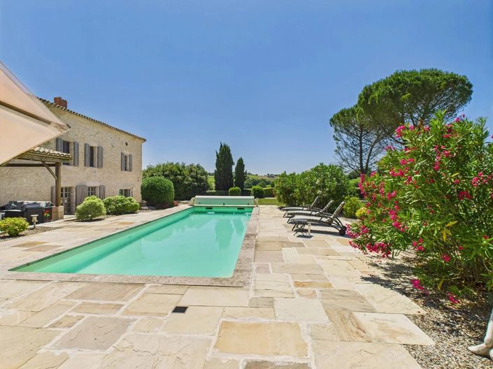Image No.1-5 Bed House for sale