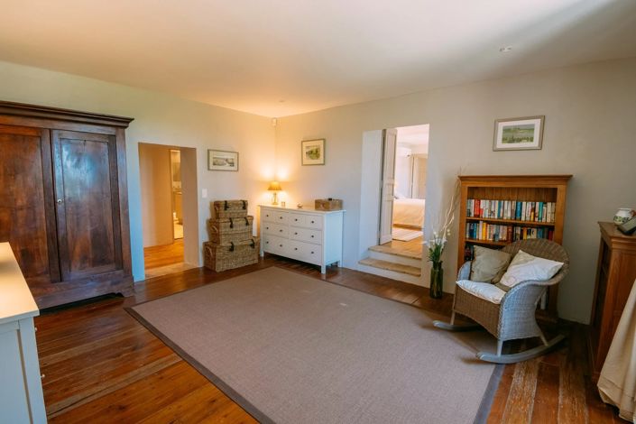 Image No.14-5 Bed House for sale